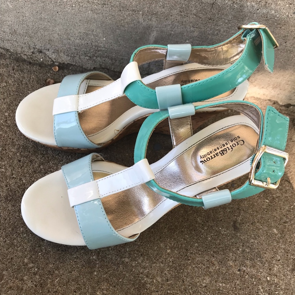 Dressy wedges